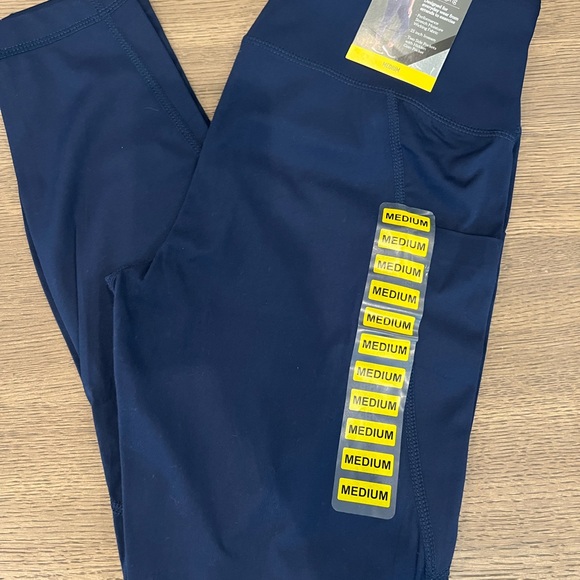 Member’s Mark Everyday High Rise angle leggings NWT Medium - Picture 4 of 5